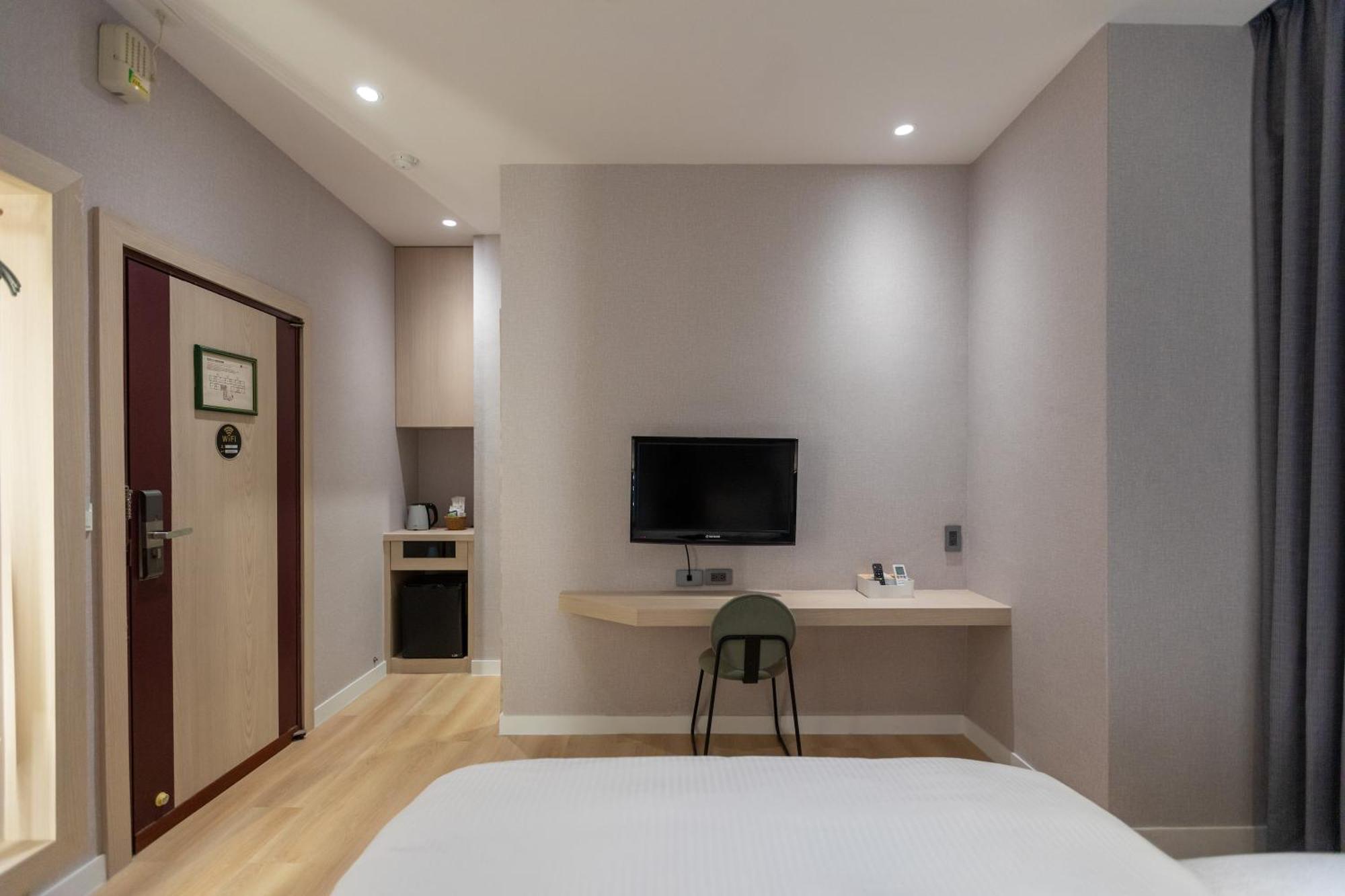 Fu Hsiang Hotel Yilan Стая снимка